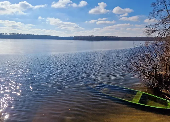 Lesna Parteczyny منتجع *